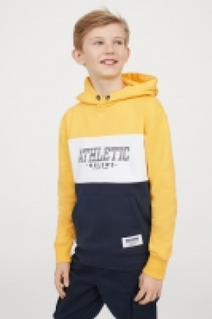 Printed hoodie 9.99 €