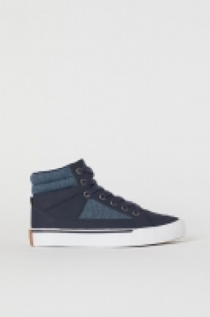 Hi-tops 14.99 €