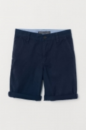HM  Generous Fit Chino shorts