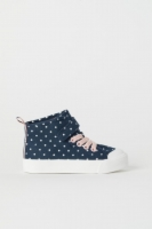 Hi-tops 8.99 €