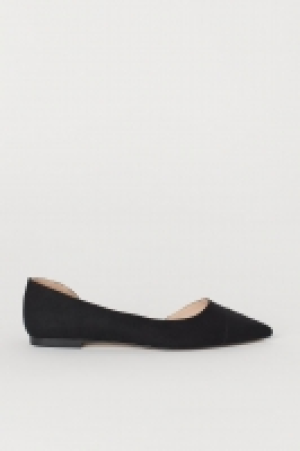 Pointed ballet pumps 9.99 €