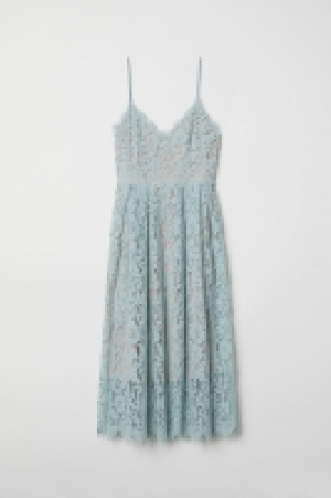 Lace dress 34.99 €