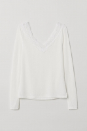 HM  Top with lace details