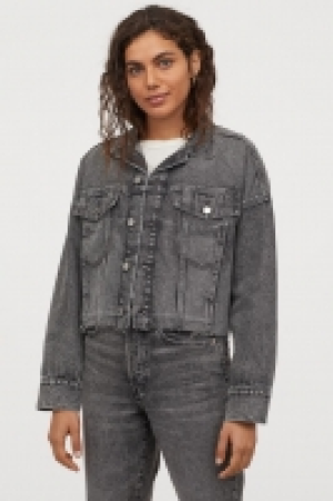 Short denim jacket 19.99 €