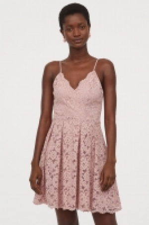 Short lace dress 24.99 €