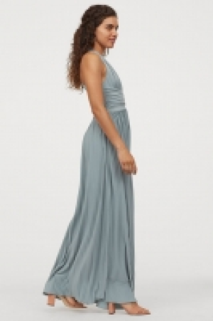 HM  Pleated maxi dress