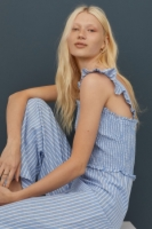 Smocked jumpsuit 17.99 €