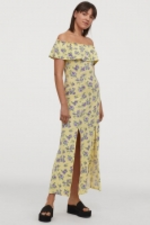 Off-the-shoulder maxi dress 4.99 €