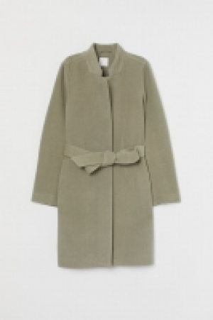 Coat with a tie belt 44.99 €