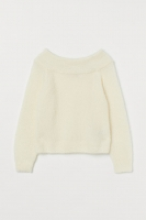 Off-the-shoulder jumper 8.99 €