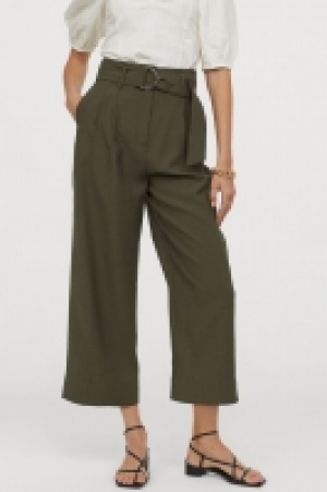 Wide belted trousers 17.99 €