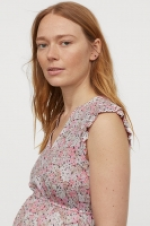 MAMA Blouse with lace 6.99 €