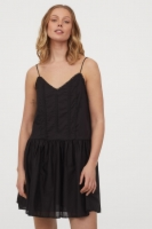 Embroidered cotton dress 17.99 €