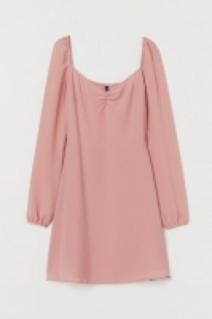 Crêpe dress 5.99 €