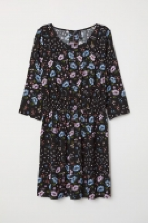 Short dress 5.99 €