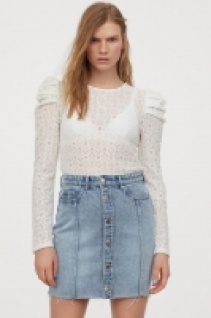 Button-front denim skirt 14.99 €