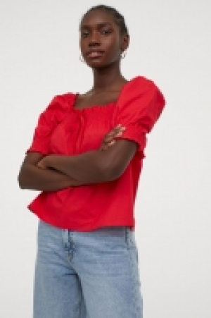 Puff-sleeved cotton blouse 7.99 €
