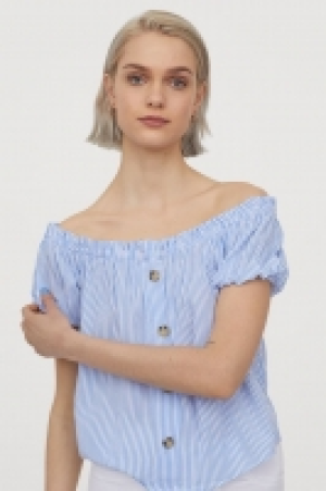Short off-the-shoulder blouse 4.99 €