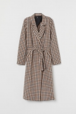 Coat with a tie belt 29.99 €