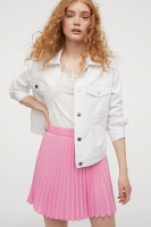 Pleated skirt 12.99 €