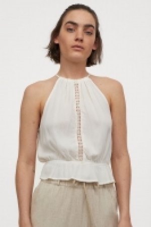 Crinkled top with lace 3.99 €