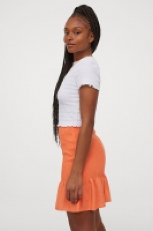 Smocked skirt 9.99 €