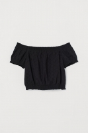 Off-the-shoulder cotton blouse 7.99 €