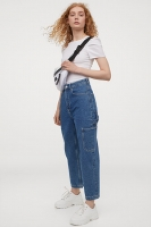 Puff-sleeved top 8.99 €