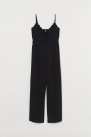 Crêpe jumpsuit 12.99 €