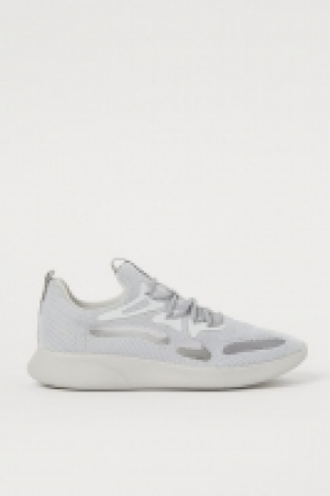 Fully-fashioned trainers 29.99 €