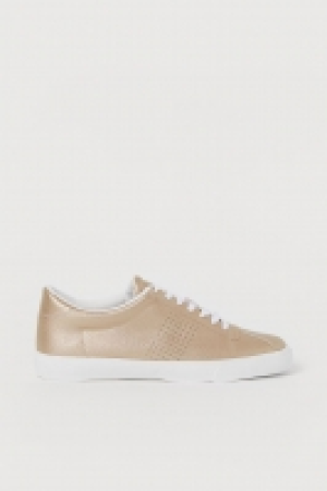 Trainers 8.00 €