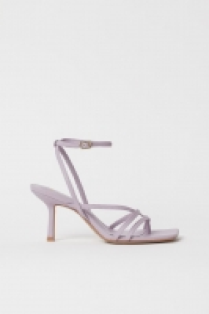 Sandals 17.00 €