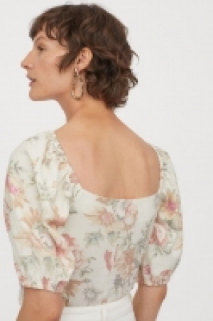 Linen-blend top 6.00 €