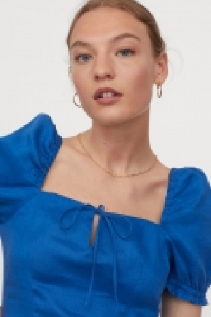 Linen blouse 13.00 €