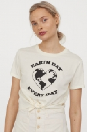 Tie-hem T-shirt 2.00 €