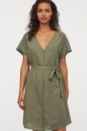 Linen-blend dress 7.00 €