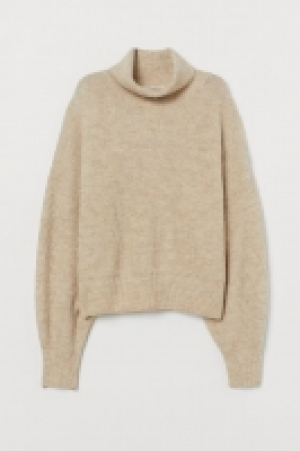 Fine-knit polo-neck jumper 14.99 €