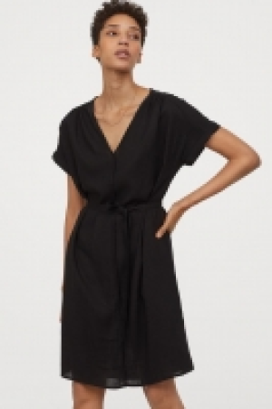 Linen-blend dress 8.00 €