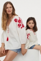 HM  Embroidered cotton blouse