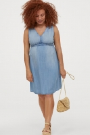MAMA Lyocell denim dress 18.00 €