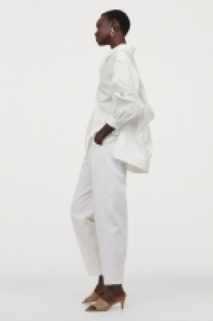 Ankle-length twill trousers 13.00 €