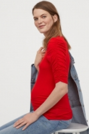 MAMA Puff-sleeved top 9.00 €