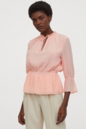 Crinkled chiffon blouse 8.00 €