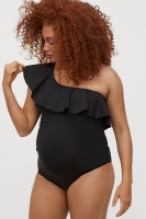 HM  MAMA Flounced swimsuit