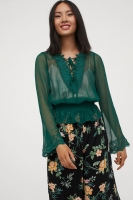 HM  Lacing-detail blouse