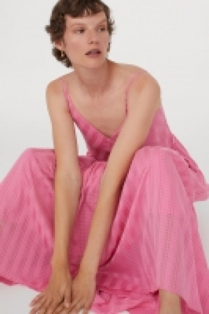 V-neck maxi dress 25.00 €