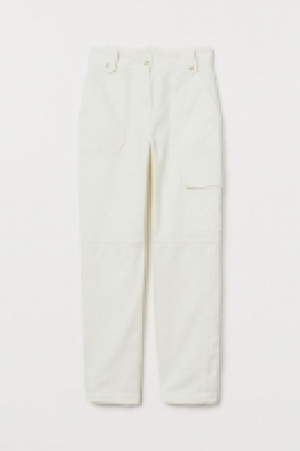 Ankle-length cargo trousers 34.99 €