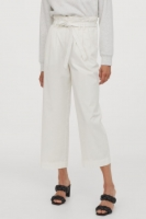 Twill paper bag trousers 17.00 €
