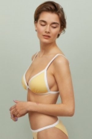 Push-up triangle bikini top 9.00 €