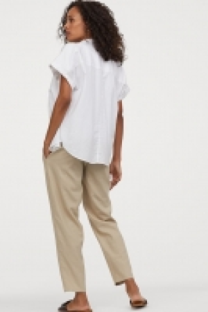 MAMA Linen-blend trousers 18.00 €